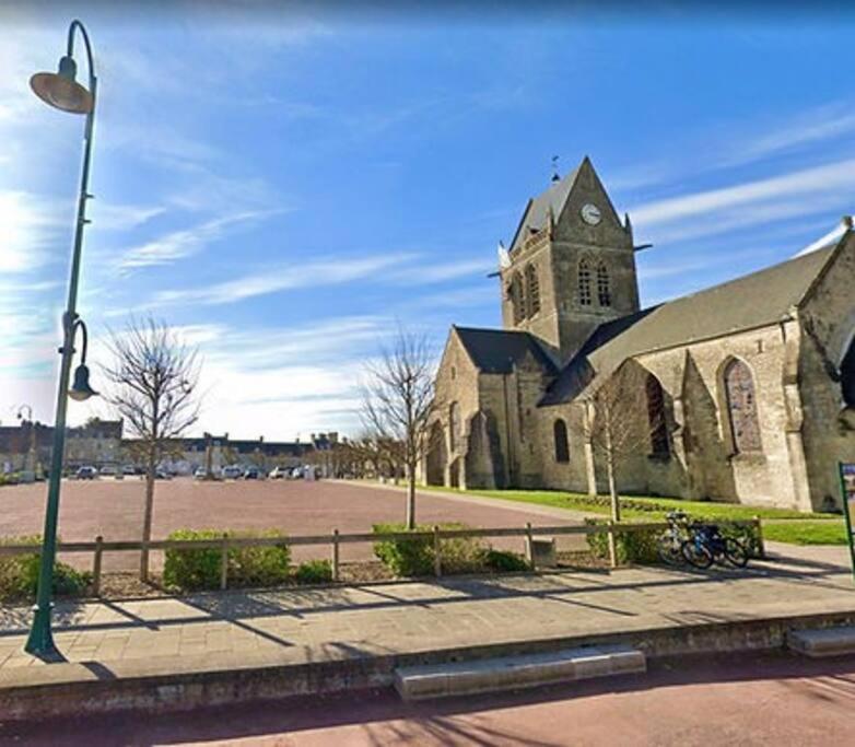 Gite Spacieux Et Chaleureux Sainte-Mere-Eglise Ngoại thất bức ảnh